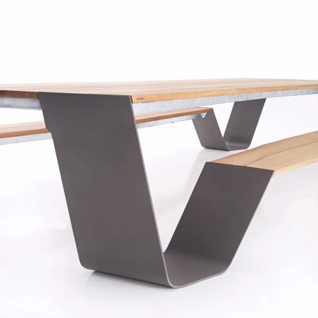 Table pour jardin et terrasse exterieure design Hopper Extremis