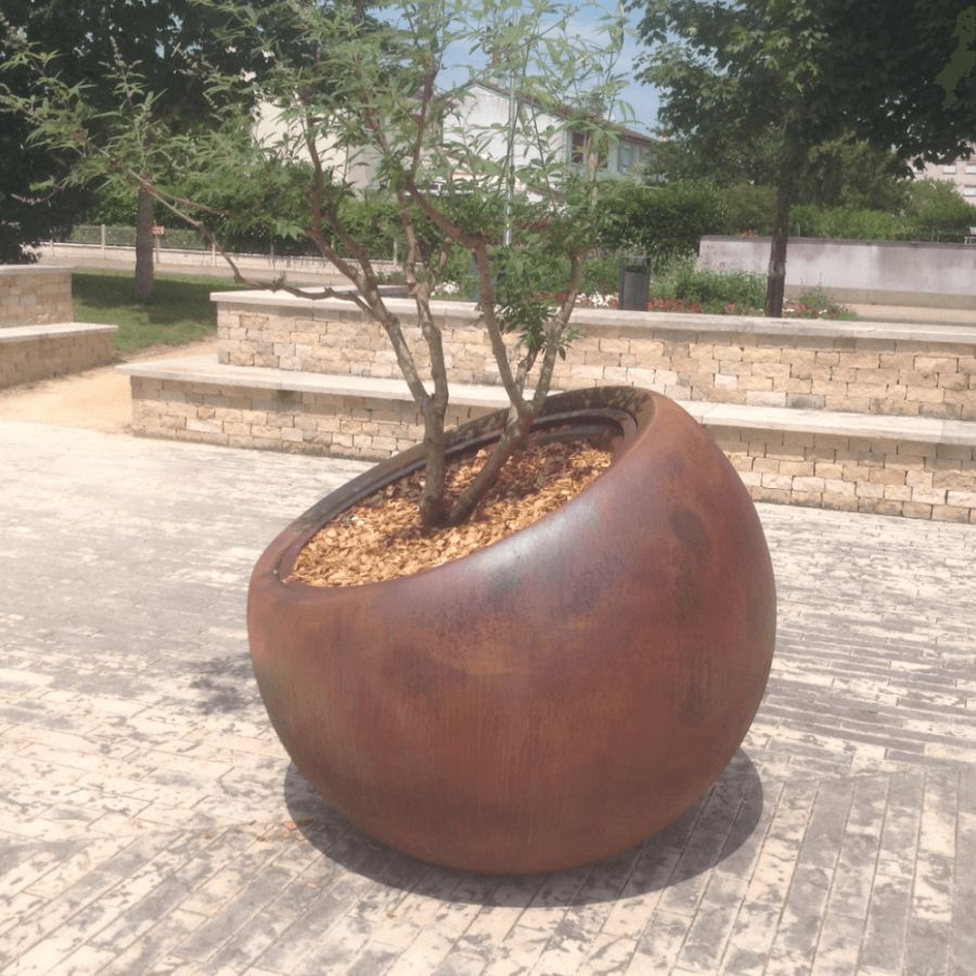 Pot de fleurs extérieur boule en fonte - 3 dimensions