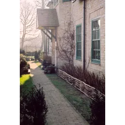 Bordure pour potager - Noisetier tressage horizontal - Avec piquets