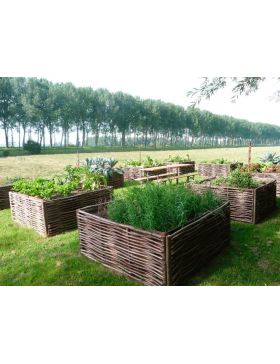 Potager carré en noisetier Tressage Horizontal