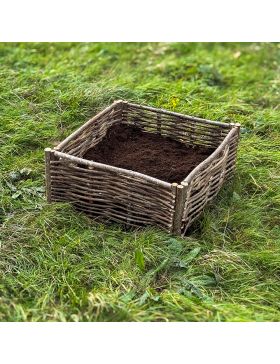 Jardinière en bois de noisetier tressé - 2 tailles disponibles