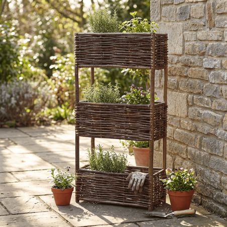 Jardinière haute en bois de noisetier tressé