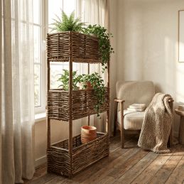 Jardinière haute en bois de noisetier tressé