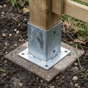 Platine pour poteau bois - 90x90mm