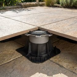 Plot réglable H80-130 autonivelant Cleman pour terrasse dalle