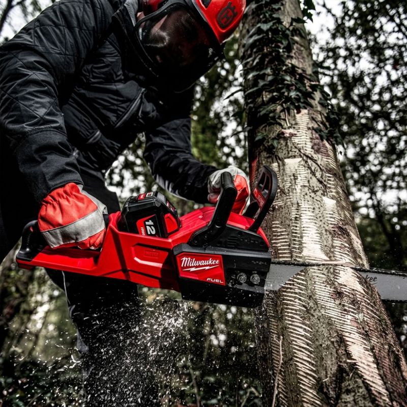 Tronçonneuse 18V - avec guide de 40 cm - Milwaukee