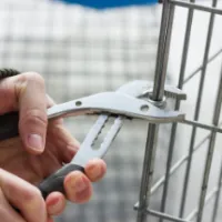 Outils Clôture – Tout le Nécessaire pour Installer et Entretenir