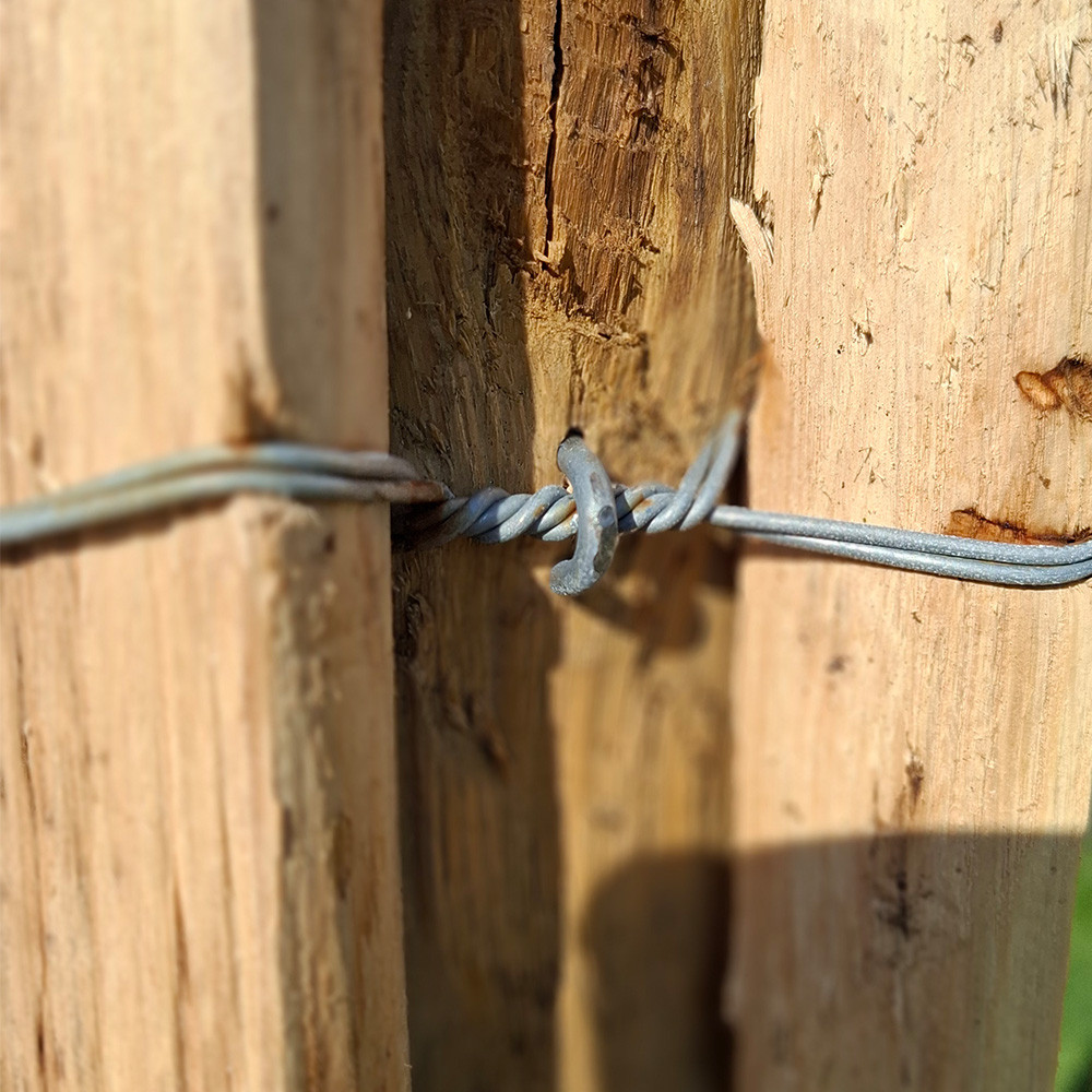 Fixation poteau bois